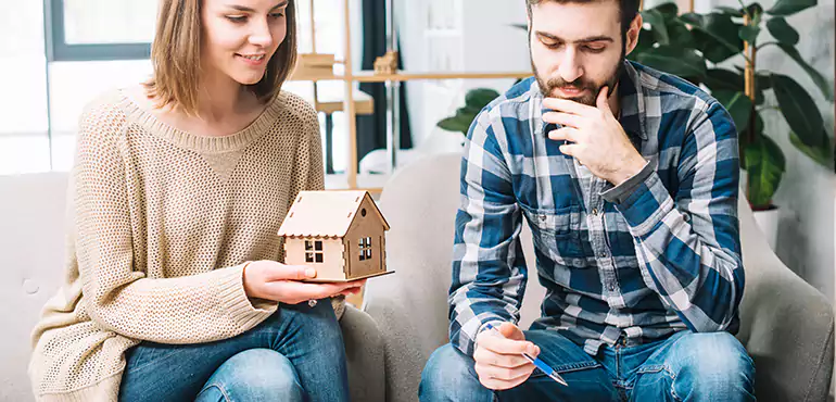 Why Homeowners Trust Savannah Home Buyers to Sell House With Liens in Savannah